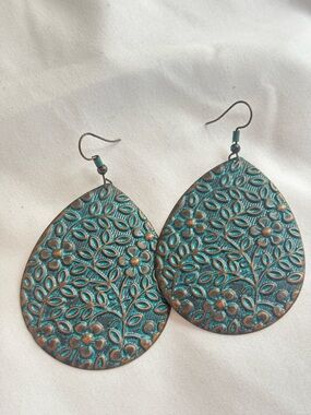 Turquoise Patina Floral Teardrop Dangle Earrings - Women Jewelry